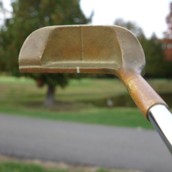 Vintage TNT 802 Right Handed Putter with Golf Pride Traction Action Grip - Picture 13 of 16